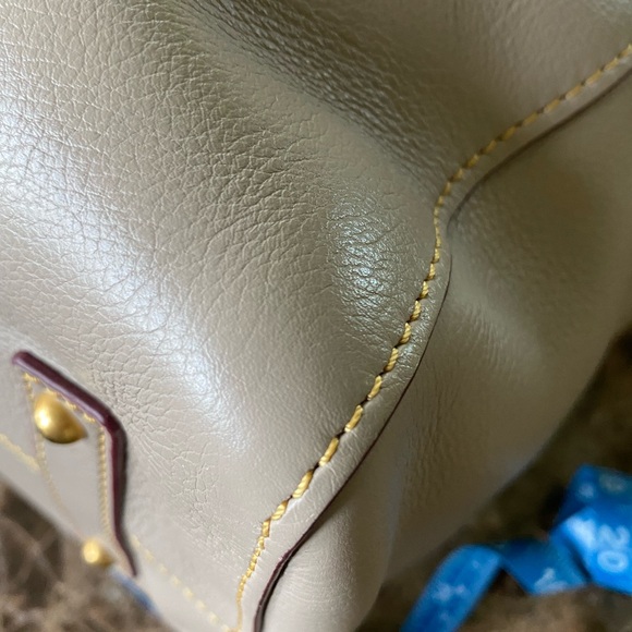 EUC Dooney Florentine Large Hattie Drawstring - Picture 5 of 13